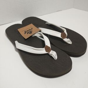 NEW Reef Zen Love,White and Brown Flip Flops, Size 10, Beach, Summer